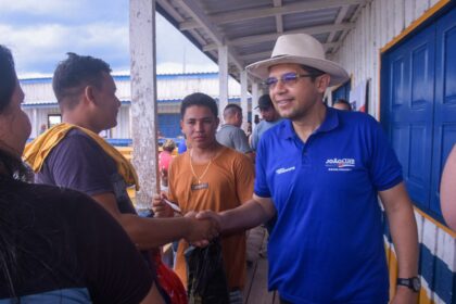 Deputado João Luiz leva ação social à comunidade do Careiro Castanho