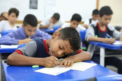 Mais de 537 mil alunos do Amazonas realizam 1ª fase da Olimpíada Brasileira de Matemática nesta terça-feira