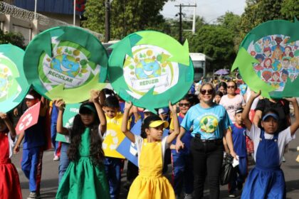 Escola Estadual Aristóteles Comte de Alencar realiza 22ª Passeata da Paz e Meio Ambiente