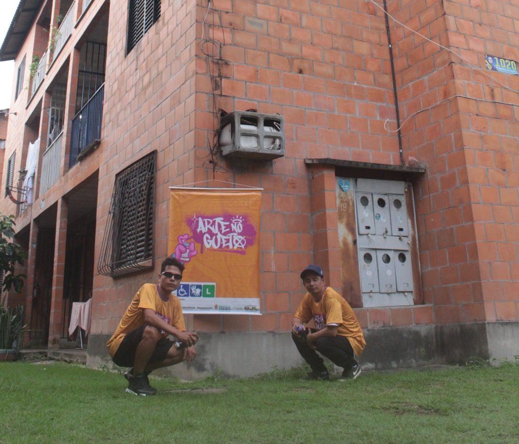 Exposição de grafite ao ar livre movimenta a zona Sul de Manaus