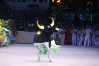 Festival de Parintins 2025: Caprichoso abre a terceira noite reverenciando a retomada dos povos originários
