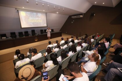 Frentes Parlamentares de Empreendedorismo e Cooperativismo promovem capacitação para jovens