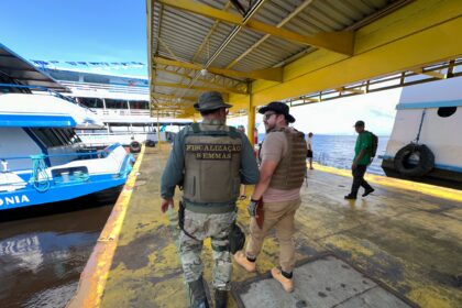 Prefeitura de Manaus realiza ação de educação ambiental em embarcações