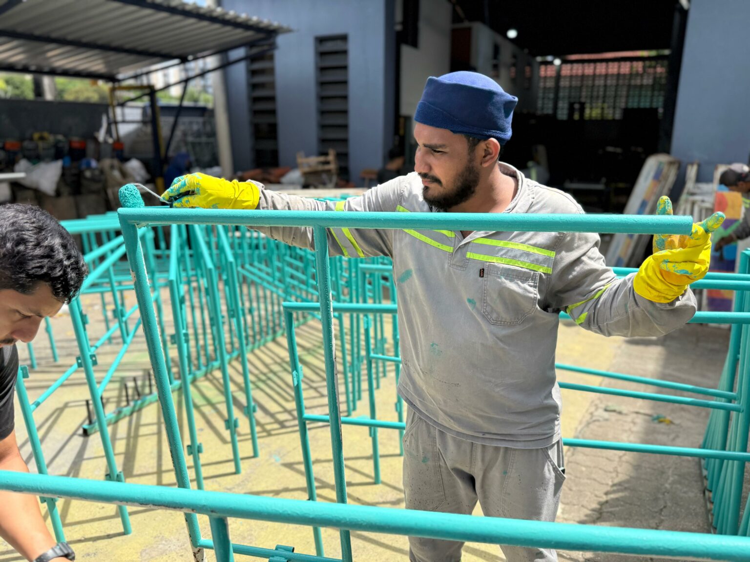 Feiras itinerantes ganham mais conforto e segurança com reformas da Prefeitura de Manaus