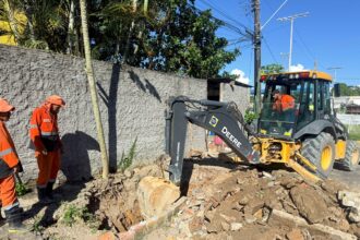 PMM realiza manutenção em rede de drenagem profunda na avenida Solimões