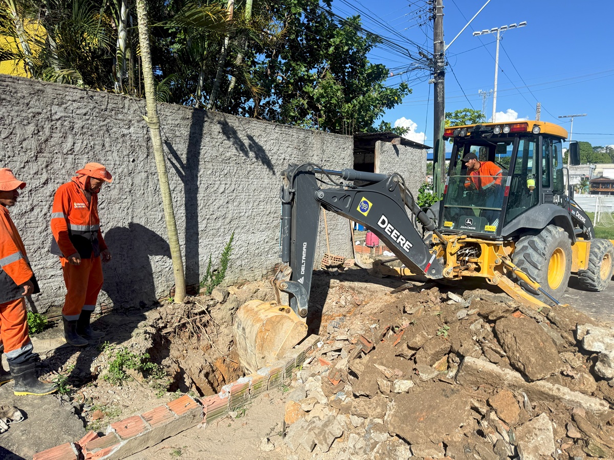 PMM realiza manutenção em rede de drenagem profunda na avenida Solimões