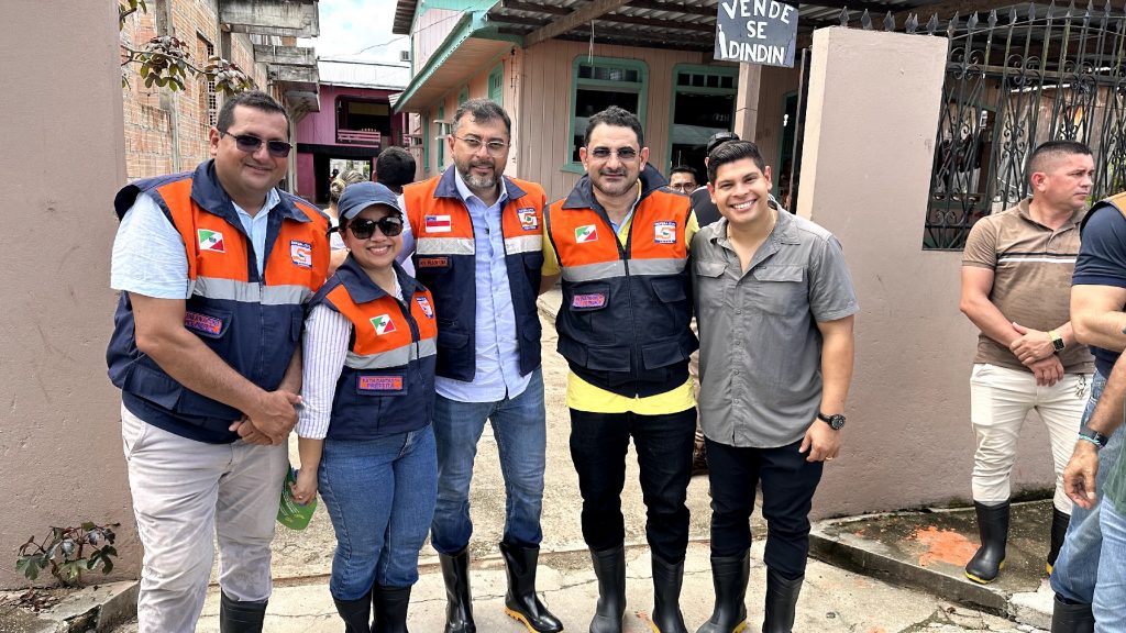 Mário César Filho reforça compromisso com Anamã em dia de entregas e apoio a famílias afetadas pela cheia