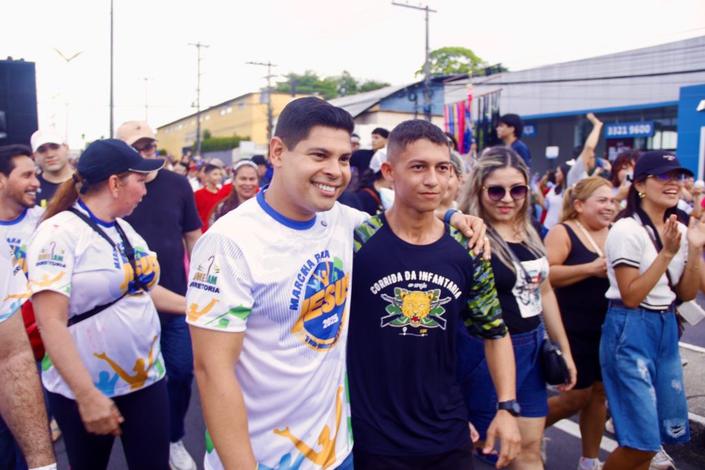 Deputado Mário César Filho apoia e participa da Marcha para Jesus 2025