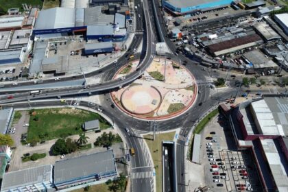 Condutores e pedestres aprovam o novo complexo viário Rei Pelé