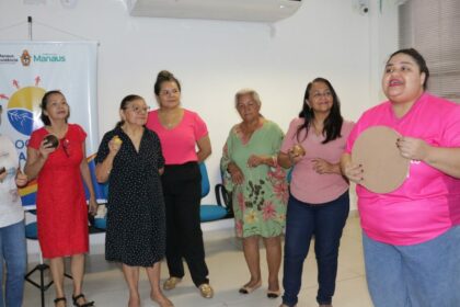 Aposentados da Manausprev concluem sessões de musicoterapia e aguardam chamada para nova turma