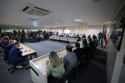 Governador Wilson Lima lança graduação em Inteligência Artificial na Universidade do Estado do Amazonas