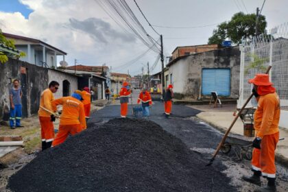 PMM atua com manutenção asfáltica no bairro Mutirão