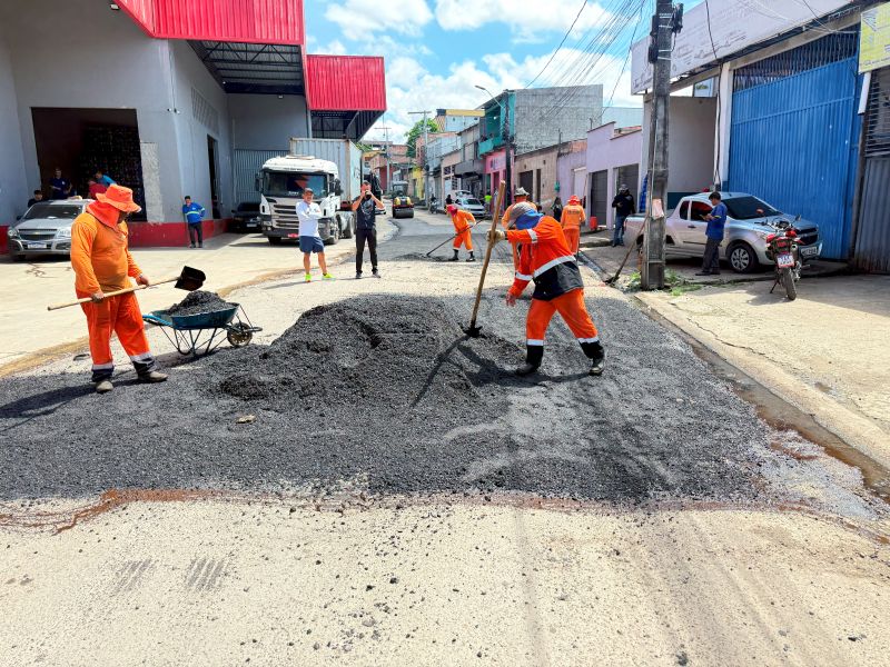 Prefeitura de Manaus dá continuidade aos serviços do ‘Mutirão no Bairro’ no conjunto Mutirão