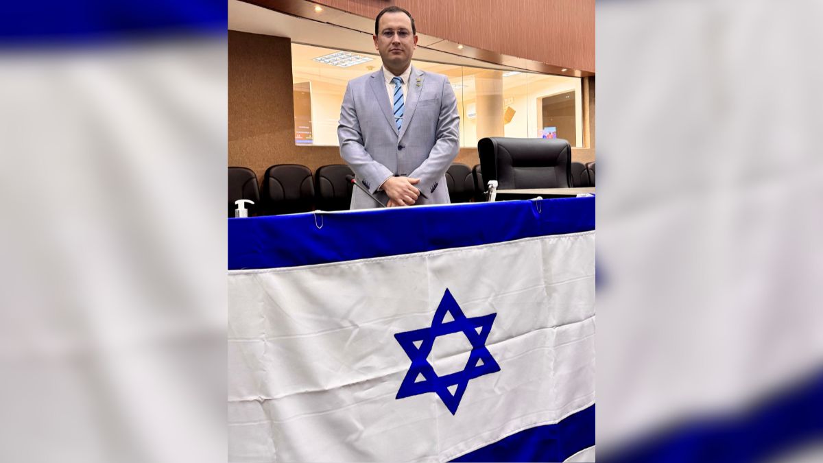 Raiff Matos pede orações pela paz em Israel durante pronunciamento na CMM