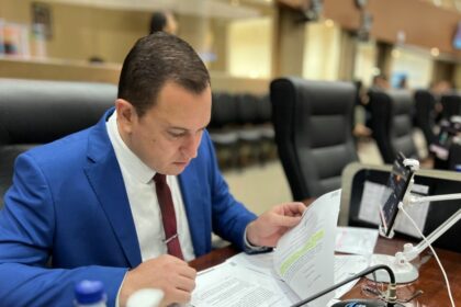 Raiff Matos propõe criação de escola cívica da Guarda Municipal em Manaus