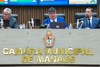 Reajuste salarial de servidores da educação é aprovado em primeira discussão na CMM