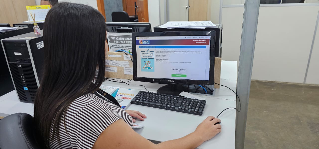 Resultado dos programas Bolsa Pós-Graduação e Bolsa Idiomas