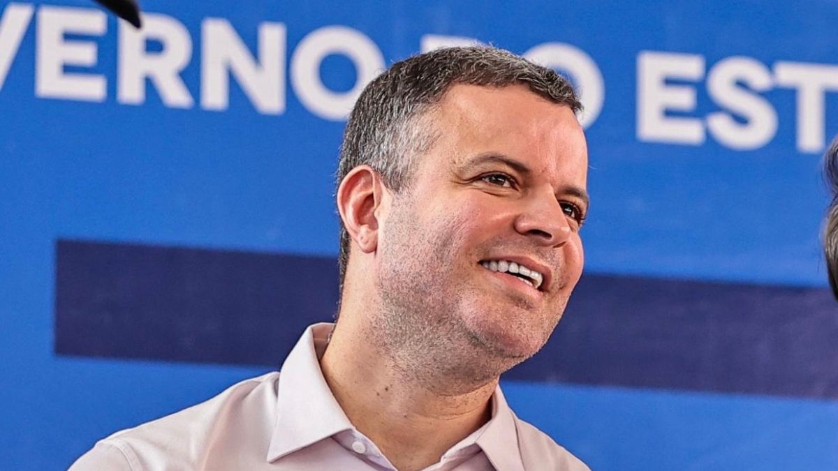 Rodrigo Sá reforça compromisso com a dignidade das famílias na entrega de mil títulos de imóveis em Manaus