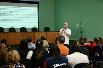 Seas realiza capacitação sobre o programa BPC na Escola