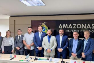 Saimon Bessa participa do lançamento do curso de Inteligência Artificial da UEA em Manaus
