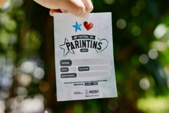 Festival de Parintins 2025: crianças a partir de seis anos podem participar da Festa dos Visitantes acompanhadas de pais ou responsáveis