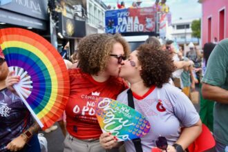 Festival de Parintins 2025: 1º Circuito do Orgulho arrasta brincantes em celebração à diversidade