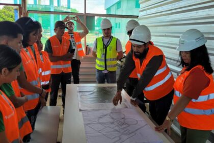 UGPE leva estudantes para conhecer canteiro de obras do Prosai Parintins