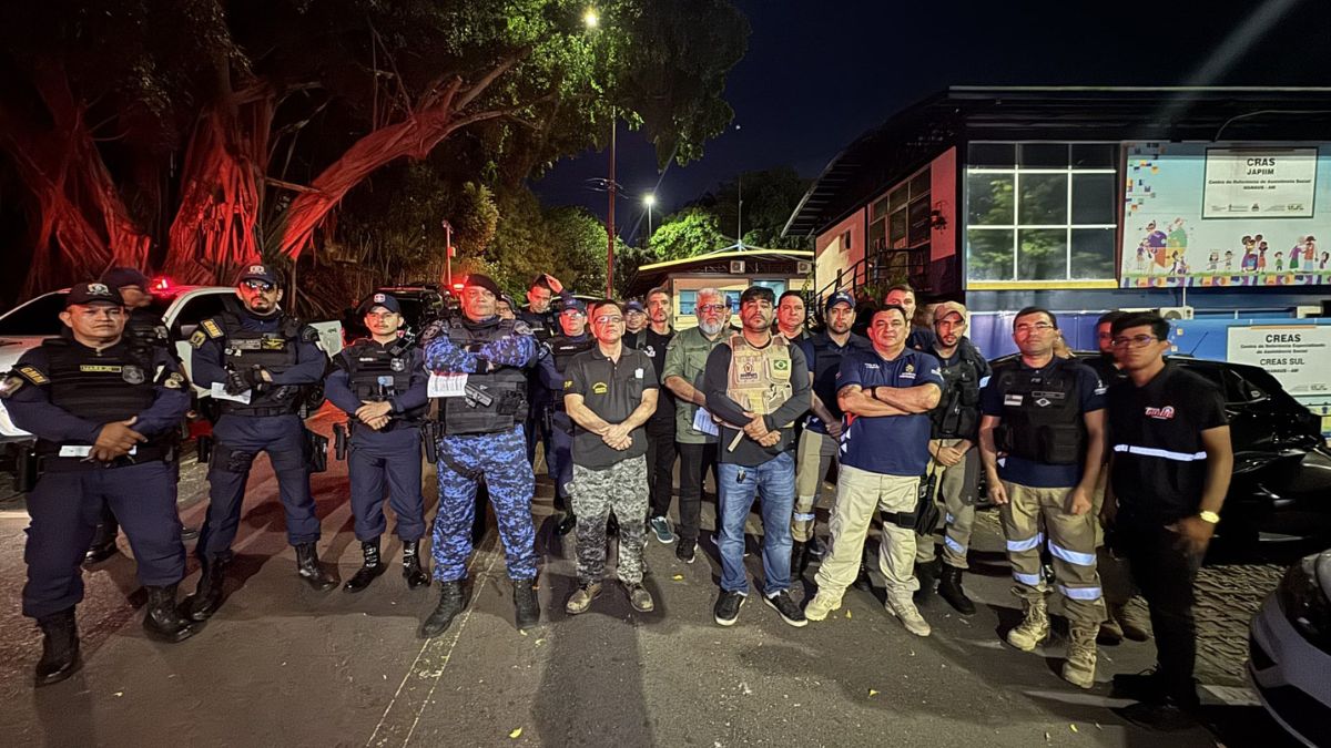 Dione Carvalho participa de operação que fiscaliza adegas em Manaus e combate presença de menores em ambientes irregulares