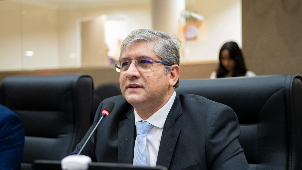 Joelson Silva propõe ampliação de prioridade em creches municipais de Manaus para crianças com TDAH, atraso no desenvolvimento e doenças raras