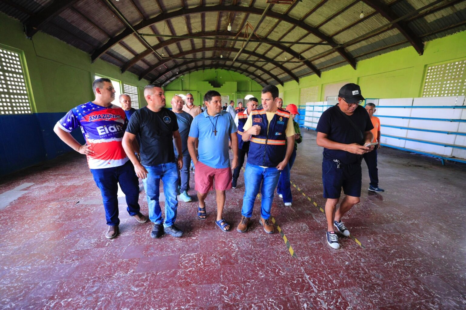 Vice-prefeito Renato Junior visita bairro Colônia Antônio Aleixo