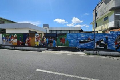 Muro da agência da Sefaz de Parintins se transforma em tela que expressa cultura popular