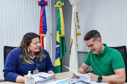 Prefeito David Almeida unifica datas-base e garante reajuste salarial a todos os servidores municipais de Manaus