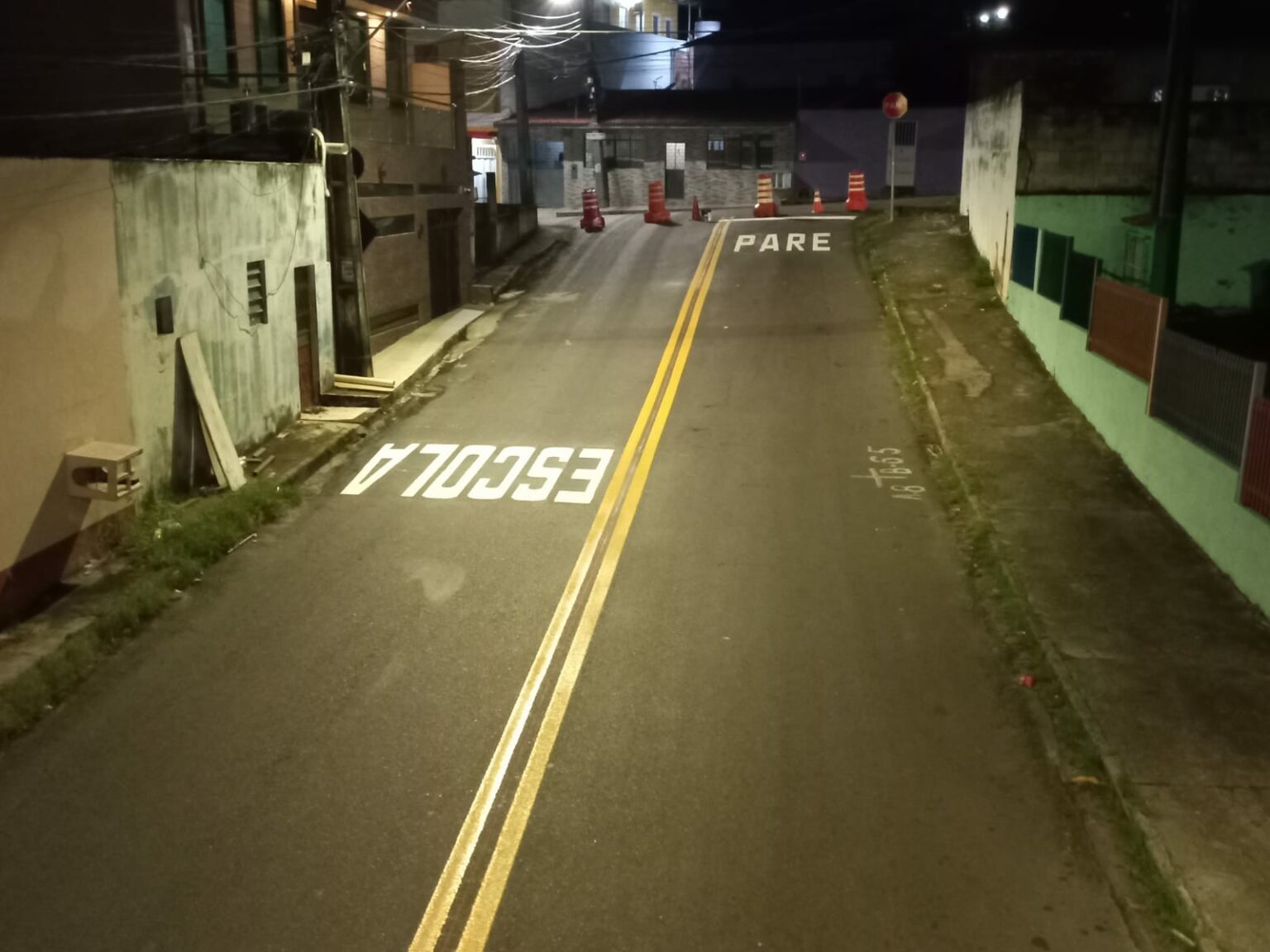 Prefeitura amplia sinalização viária em bairros de Manaus para reforçar segurança no trânsito