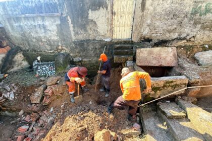 Recuperação de rede de drenagem e escada no centro da cidade