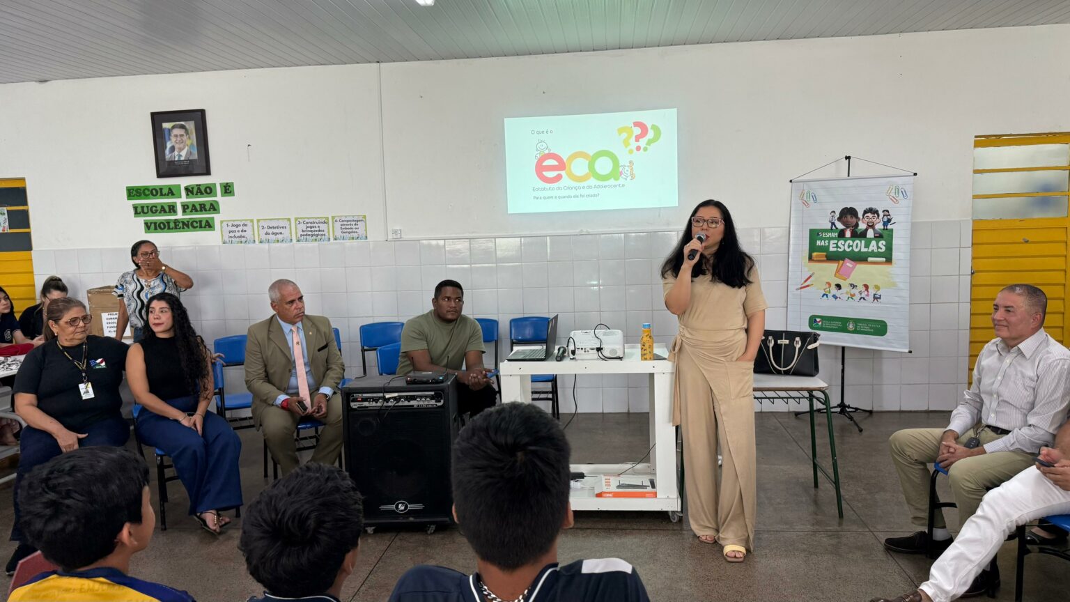 Alunos participam de palestra do projeto ‘Esmam nas escolas’