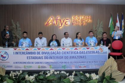 Com apoio do Governo do Amazonas, escolas públicas no interior recebem Intercâmbio de Divulgação Científica