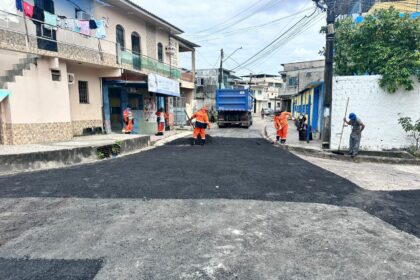 Prefeitura de Manaus recupera via no bairro São Francisco com nova pavimentação