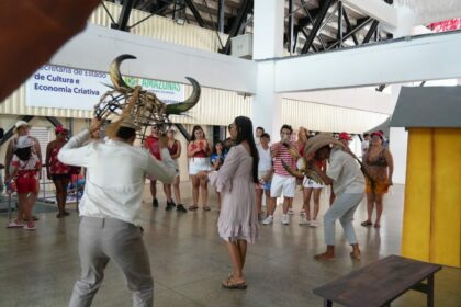 Festival de Parintins 2025: Visita guiada ao Bumbódromo bate recorde de público e reforça alta da cultura e turismo em Parintins