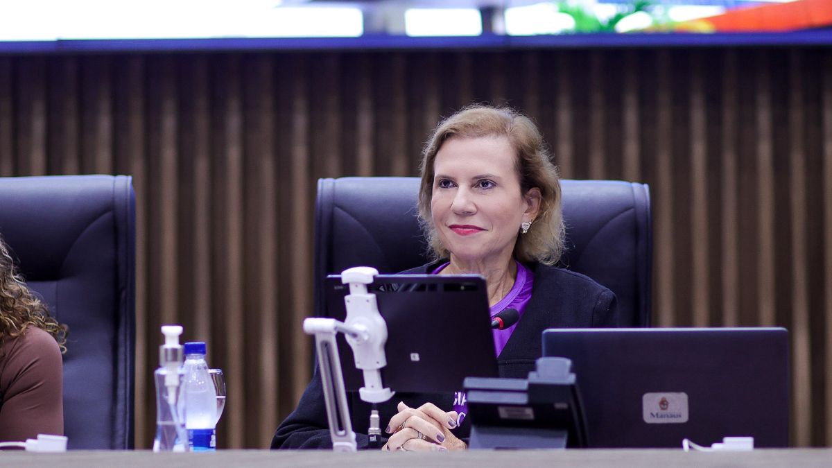 Yomara Lins promove debate sobre políticas públicas para idosos em Manaus