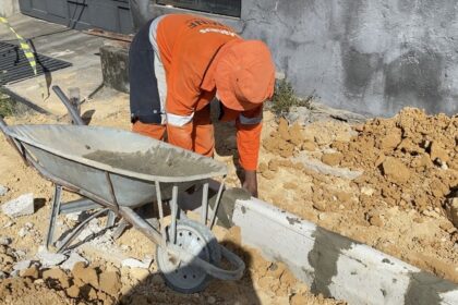 PMM executa recuperação de calçada no conjunto 31 de Março