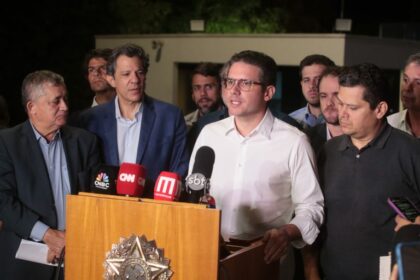 Em reunião “histórica” com Câmara e Senado, governo decide substituir decreto que aumentou IOF