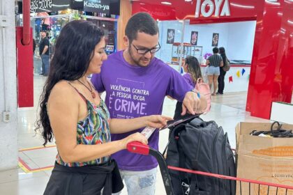 Prefeitura realiza ação de sensibilização sobre os direitos da pessoa idosa em shoppings de Manaus