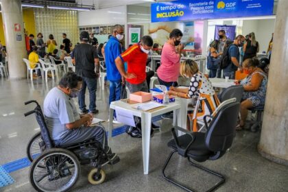 Comissão avalia ações do governo para pessoas com deficiência