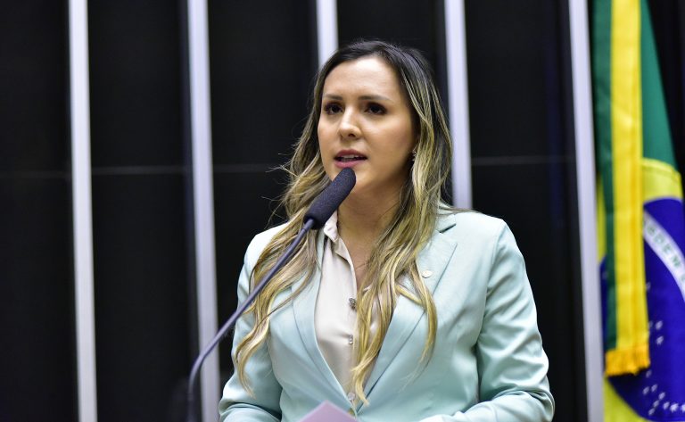 Comissão aprova criação de identidade com QR code dinâmico para pessoa com deficiência