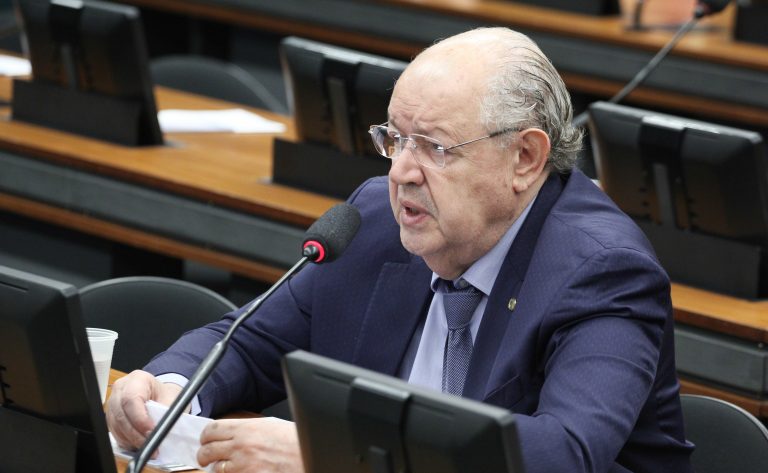 Cancelado debate sobre dificuldades técnicas para a implementação da reforma tributária