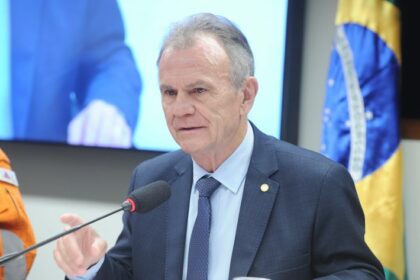 Comissão aprova regras para adoção de espaço público por entidade ou empresa