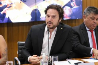 Projeto determina que os cursos de medicina veterinária sejam presenciais