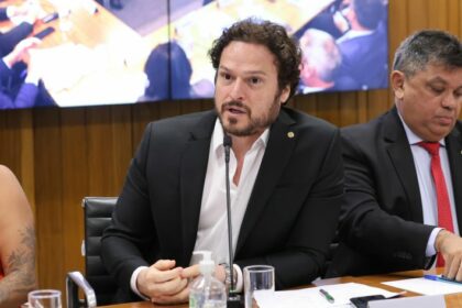 Projeto determina que os cursos de medicina veterinária sejam presenciais