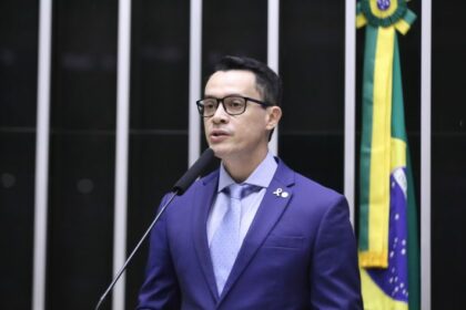 Comissão aprova projeto que facilita acesso de pessoas com deficiência a remédios à base de canabidiol