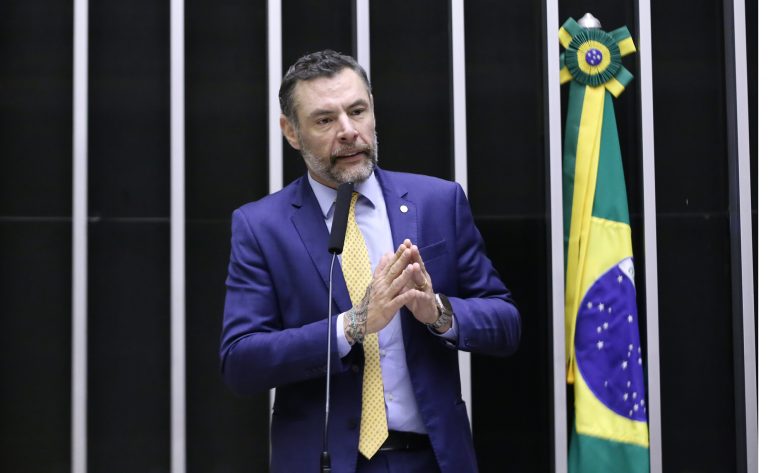 Projeto de lei prevê assinatura eletrônica em notas promissórias